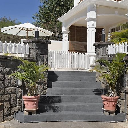 Apartment Orchid Grand Baie Exterior foto